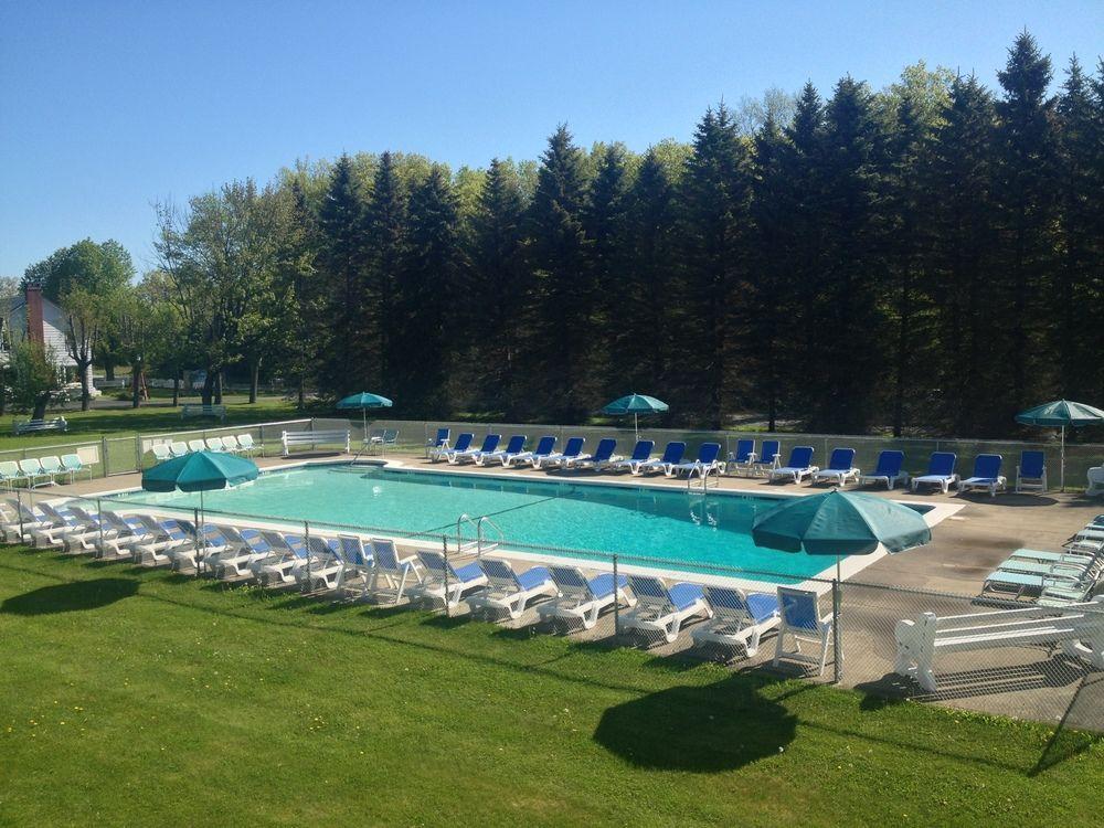 Lukans Farm 3* Hawley