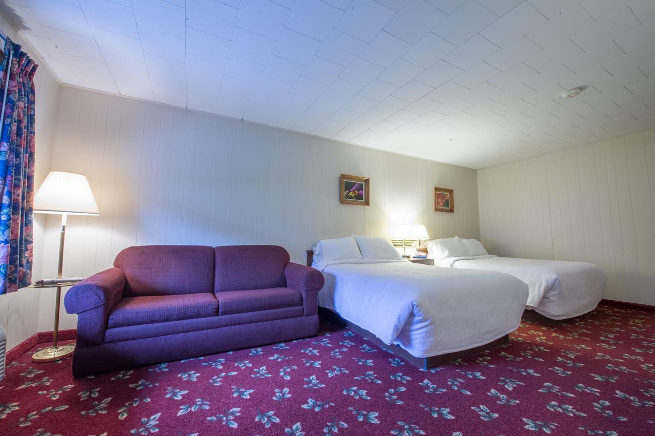 Lukans Farm Resort 3*