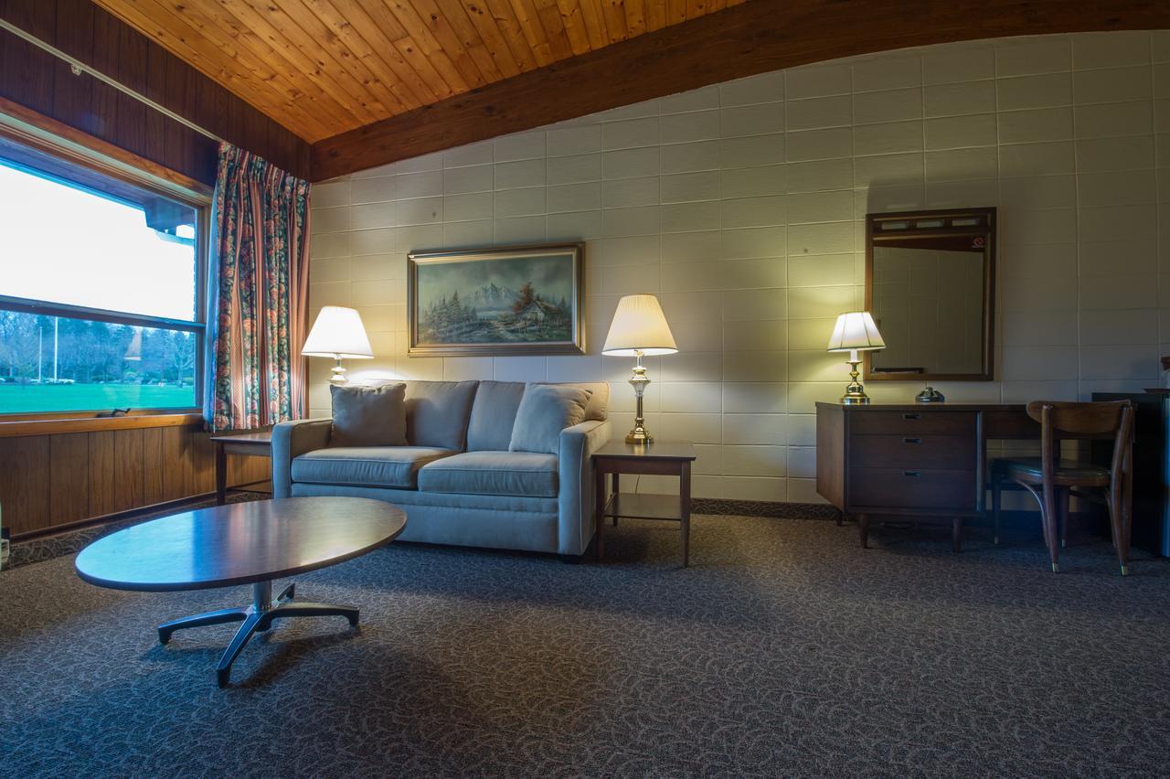 Lukans Farm Resort 3*